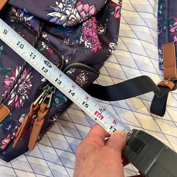 Beautiful Samsonite Floral Backpack - Picture 8 of 11